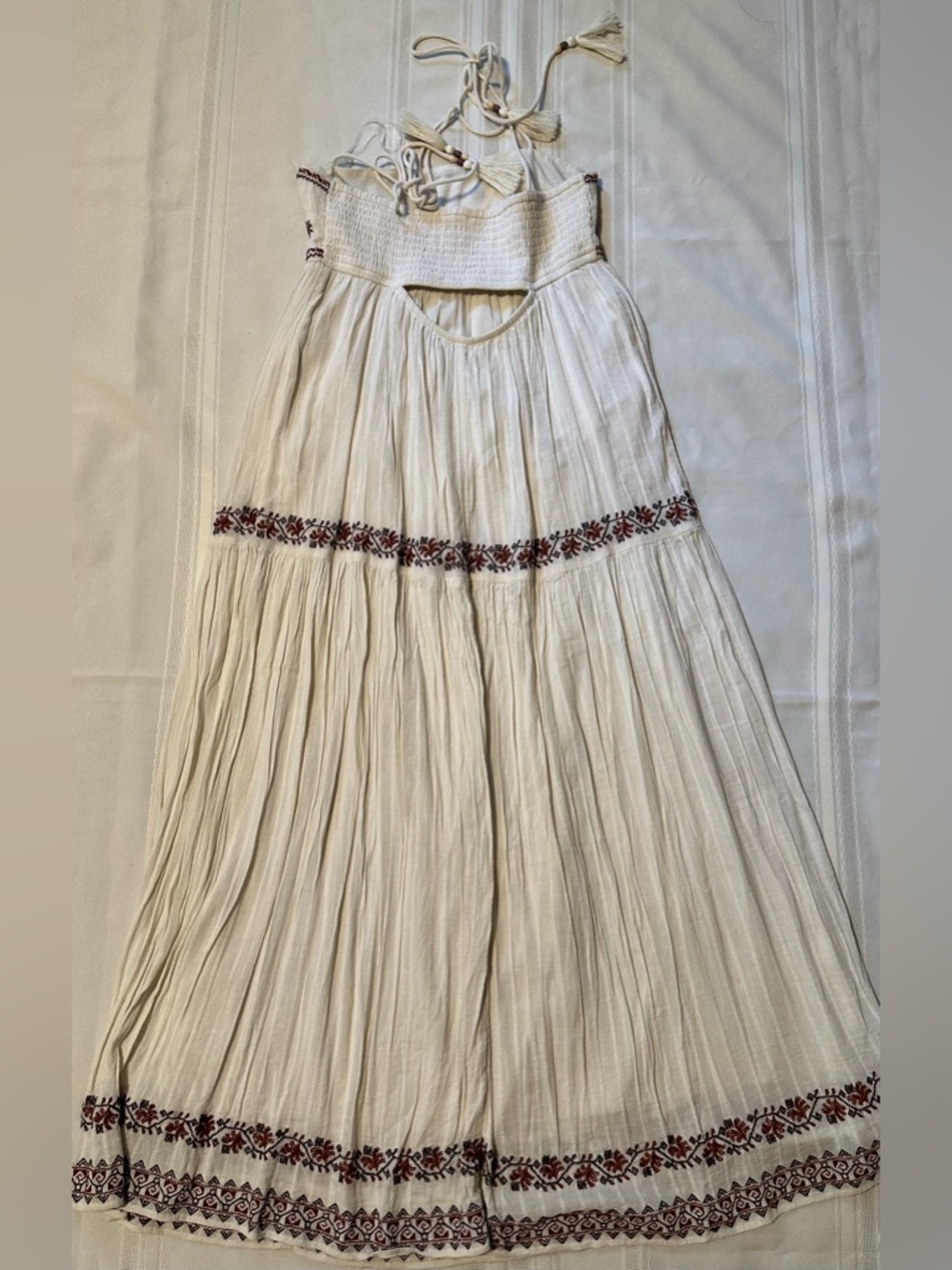 American Eagle Outfitters Cream Maxi Dress with Mauve Floral Trim - Picture 7 of 16